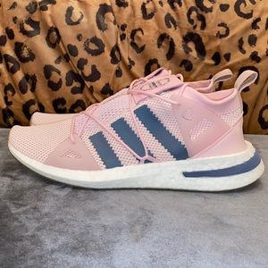 Adidas Originals Arkyn Boost Sneaker size 8